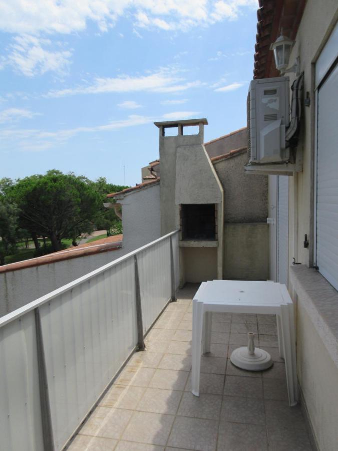 Apart climatisé T3 St Pierre la mer 1 er étage, 4 pers Fleury  Exterior foto